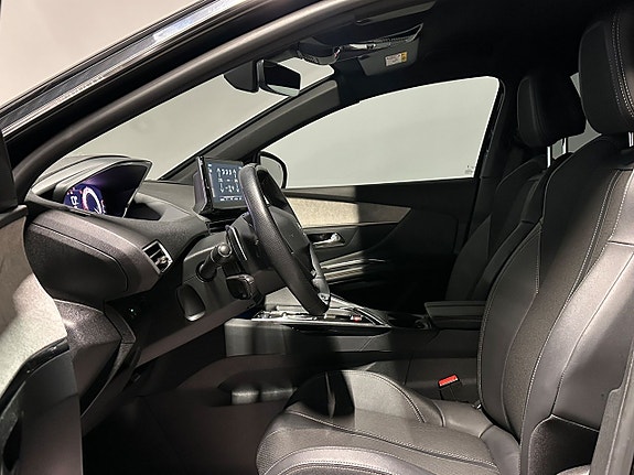 Peugeot 3008 8 of 17