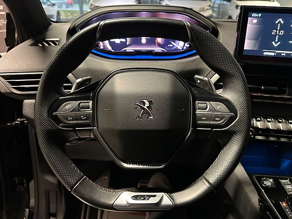 Peugeot 3008 15 of 17