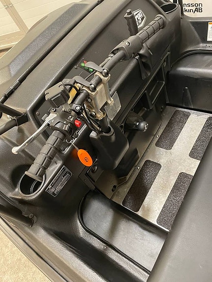Argo Frontier 6x6 T3A     (2mil) 9 of 12