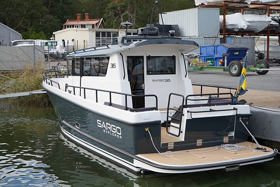 SARGO 36 Explorer -26,  2 x D6-380/DPI + Assisted Docking 2 of 12