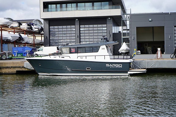 SARGO 36 Explorer -26,  2 x D6-380/DPI + Assisted Docking