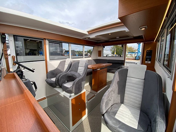 SARGO 36 Explorer -26,  2 x D6-380/DPI + Assisted Docking 6 of 12