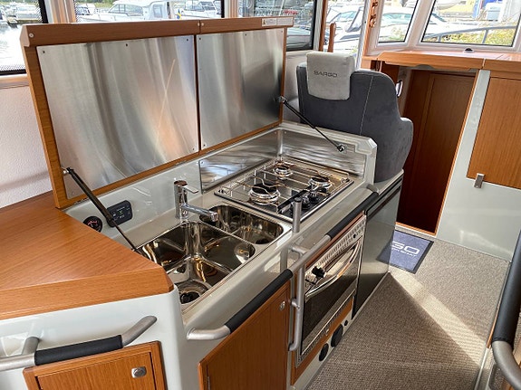 SARGO 36 Explorer -26,  2 x D6-380/DPI + Assisted Docking 5 of 12