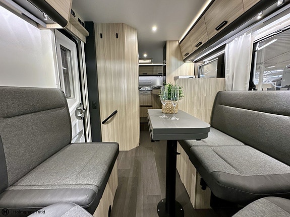 Sun Living C-serien 70 DL | Face to Face | 2 of 17