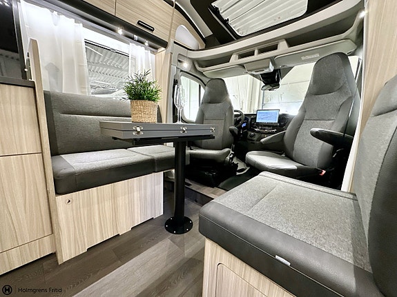 Sun Living C-serien 70 DL | Face to Face | 8 of 17