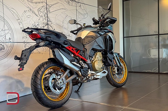 Ducati Multistrada V4 Rally Radar *Nyhet* *KAMPANJ!* 4 of 8
