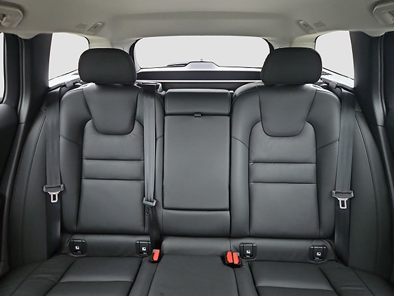 Volvo V60 11 of 19