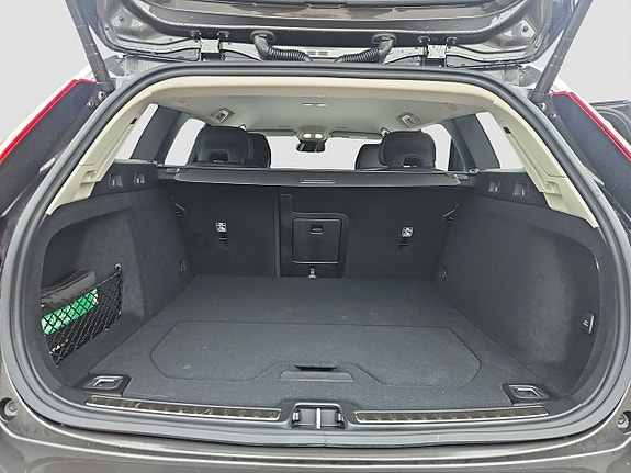 Volvo V60 17 of 19