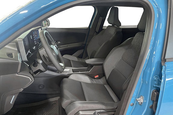 Nissan Micra 11 of 17