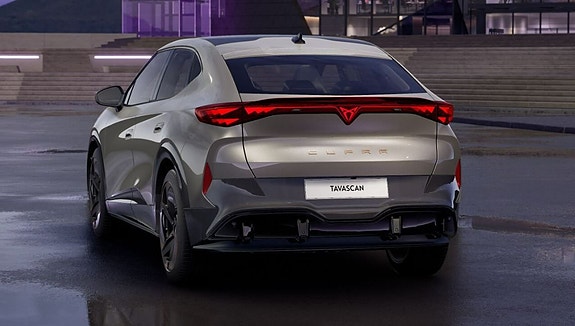Cupra Tavascan 2 of 5