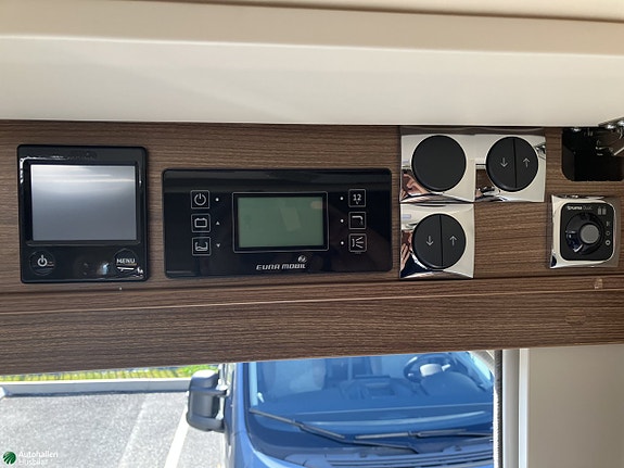 Eura Mobil Sista demo!!! Integra 760 QF ALDE 180hk Automat Skinn Bodels AC 16 of 21