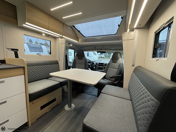 Adria Matrix Plus 670 DL | FACE TO FACE | ALDE VATTENBUSEN VÄRME | 7 of 23