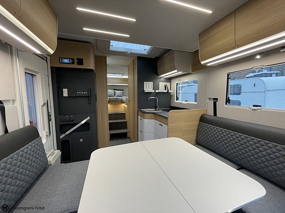 Adria Matrix Plus 670 DL | FACE TO FACE | ALDE VATTENBUSEN VÄRME | 8 of 23