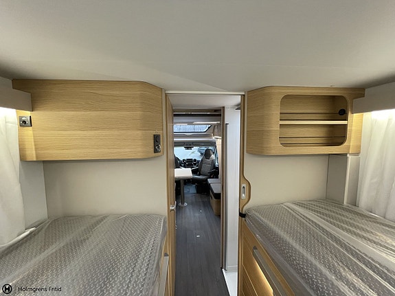 Adria Matrix Plus 670 DL | FACE TO FACE | ALDE VATTENBUSEN VÄRME | 14 of 23