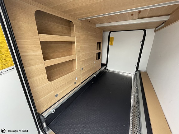 Adria Matrix Plus 670 DL | FACE TO FACE | ALDE VATTENBUSEN VÄRME | 22 of 23