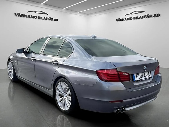 BMW 520 3 of 5