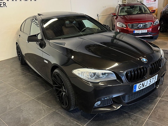 BMW 530i 4 of 5