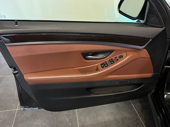 BMW 530i 10 of 23