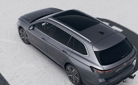 Volkswagen Passat 10 of 14