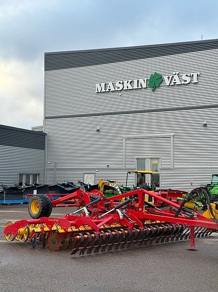 Väderstad Carrier XT 625