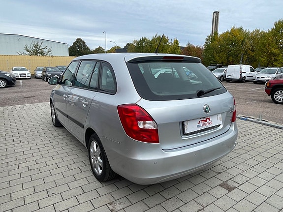Skoda Fabia 2 of 22