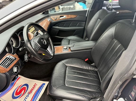 Mercedes-Benz CLS350 10 of 13