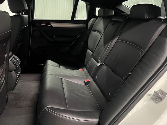 BMW X4 22 of 27