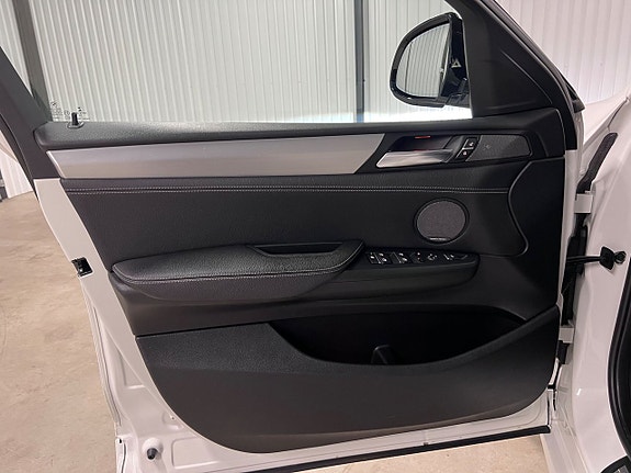 BMW X4 12 of 27
