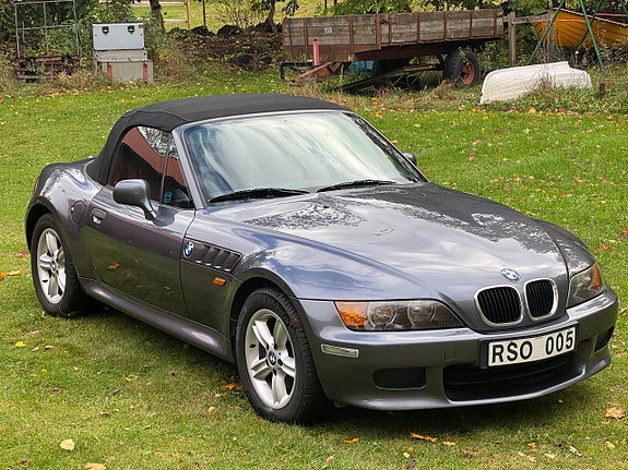 BMW Z3 2 of 5