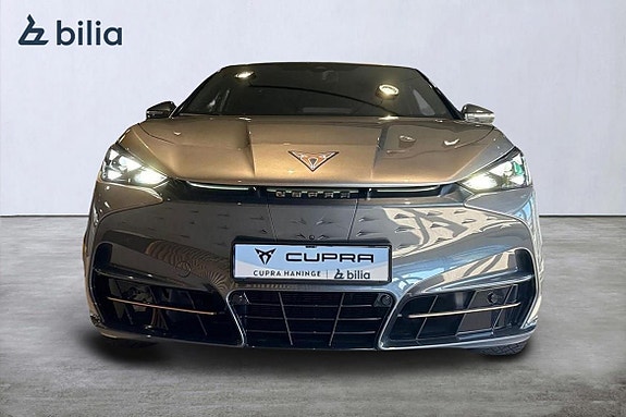 Cupra Tavascan 14 of 18