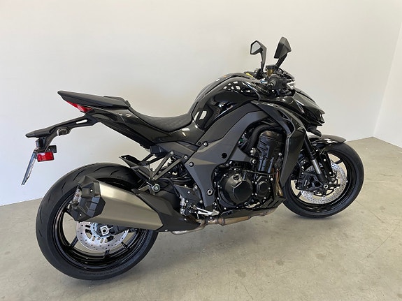 Kawasaki Z1100 2 of 7