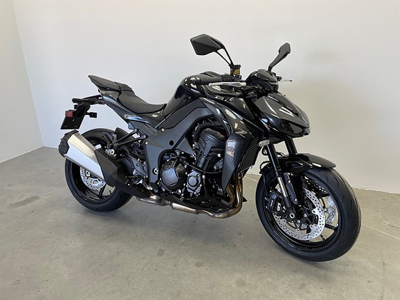 Kawasaki Z1100 3 of 7