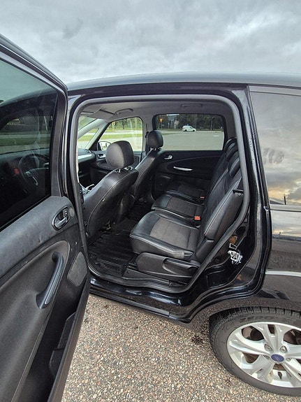 Ford S-MAX 6 of 10