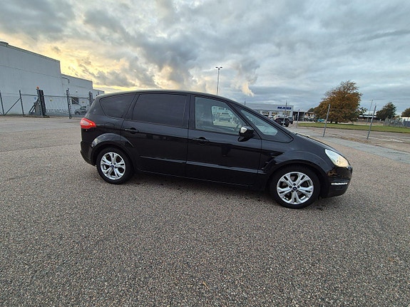 Ford S-MAX 2 of 10