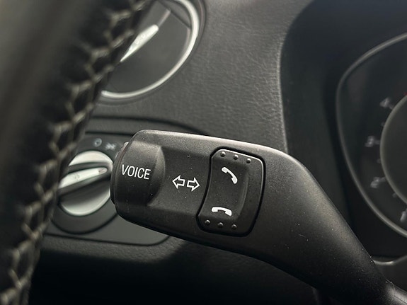 Ford S-MAX 19 of 26