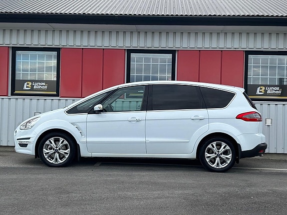 Ford S-MAX 3 of 26