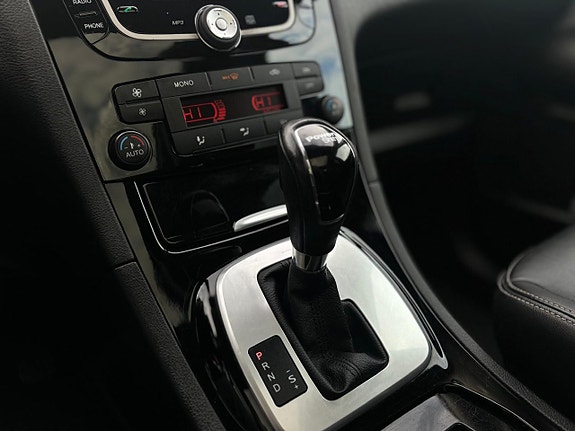 Ford S-MAX 16 of 26