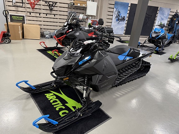 ES Arctic Cat M 600 154" IFP EU BLACK 2 of 4