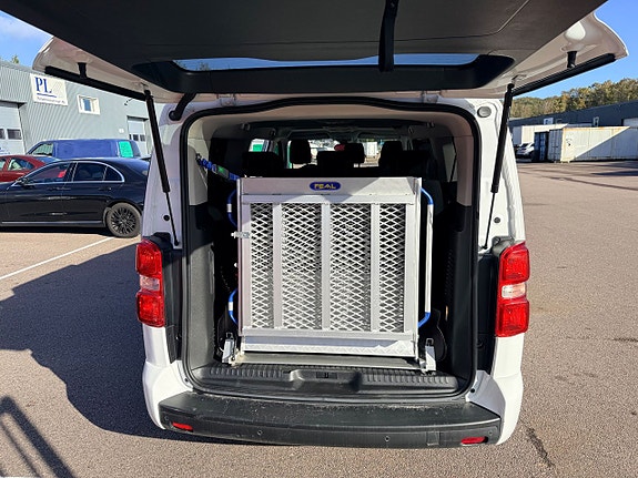 Toyota Proace Verso 12 of 25