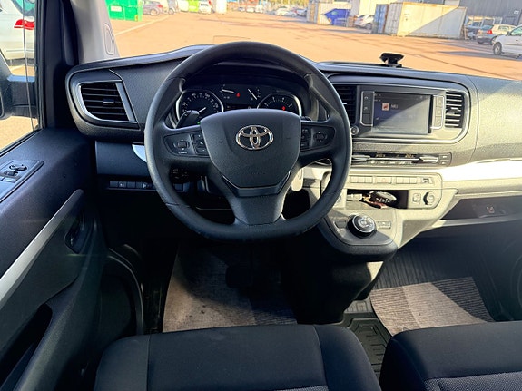Toyota Proace Verso 13 of 25