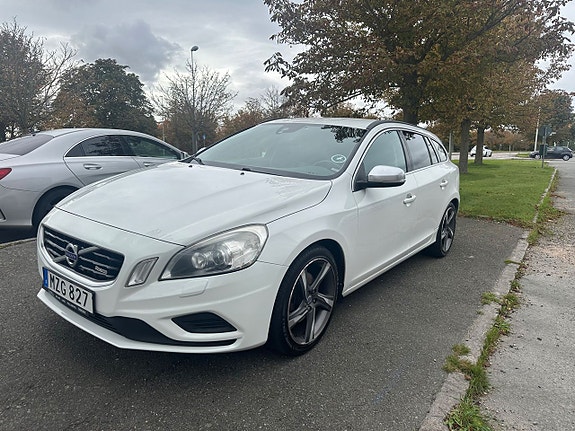 Volvo V60 3 of 5