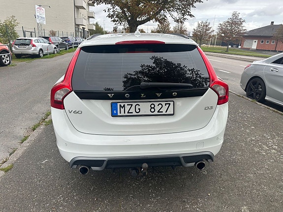 Volvo V60 8 of 9