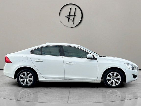 Volvo S60 6 of 26