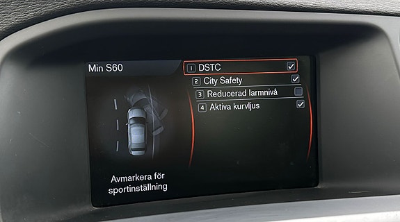 Volvo S60 16 of 26
