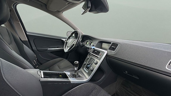Volvo S60 11 of 26