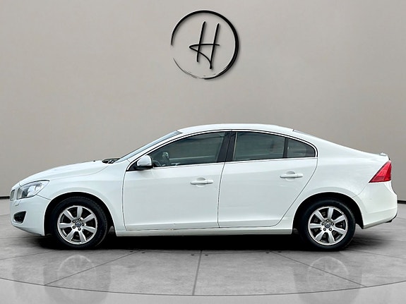 Volvo S60 5 of 5