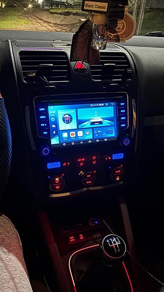 Volkswagen Golf V 5 of 8