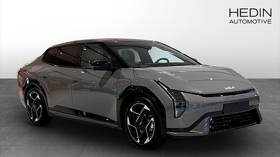 Kia EV4 3 of 12