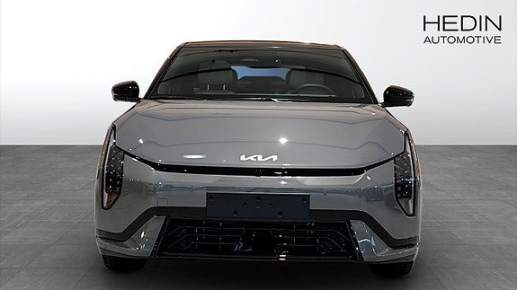 Kia EV4 2 of 12