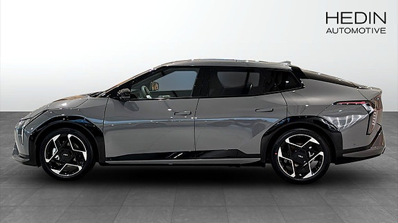 Kia EV4 4 of 12